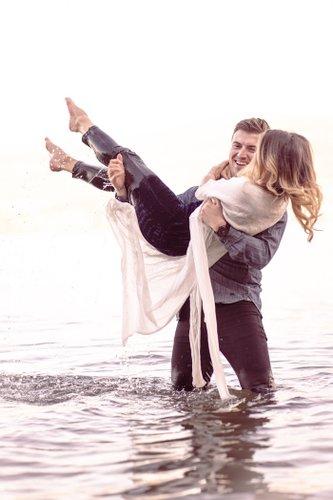 mobile - carousel-hero-element image-4